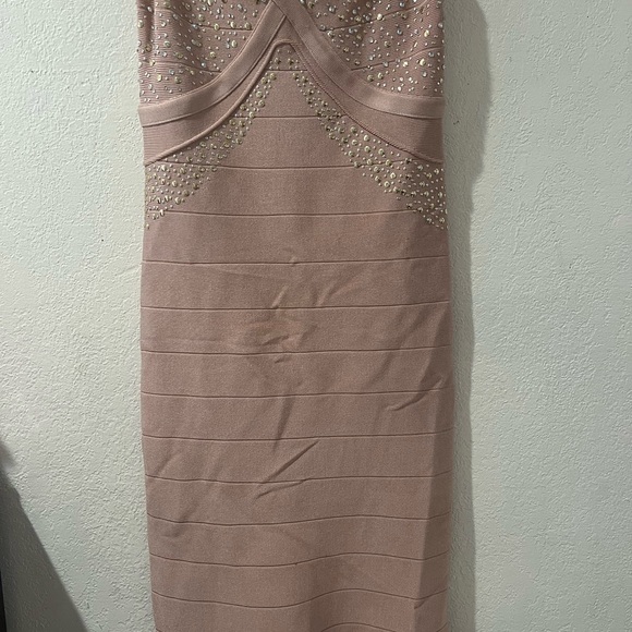 Formal Dresses - Picture 2 of 7